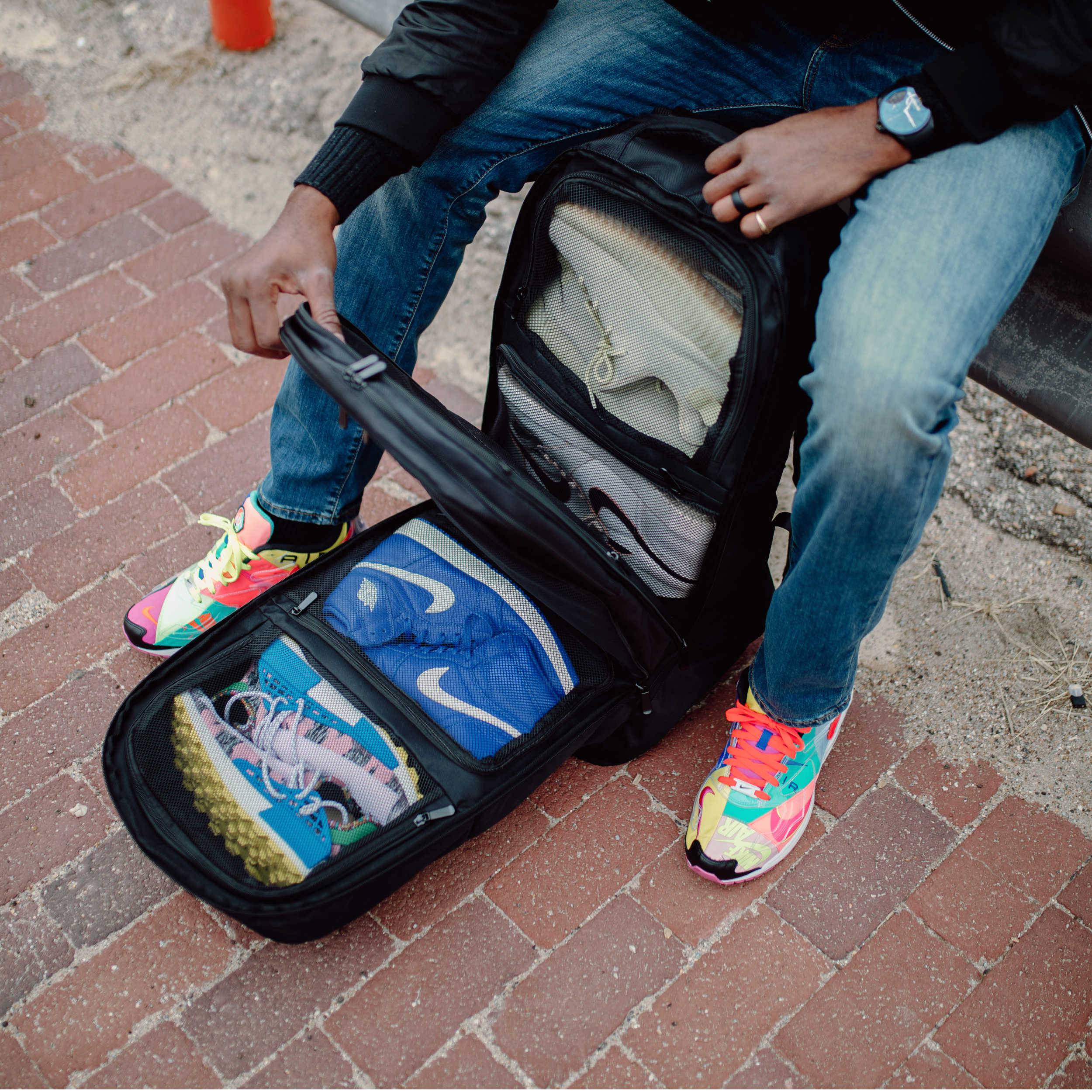 Sole Premise Carry-On Bag For Clothes, Laptop And Camera