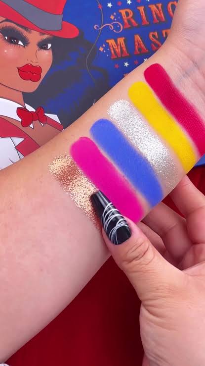 Ring Master Eyeshadow Palette